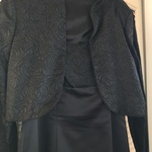 Gorgeous very simple floor length dress